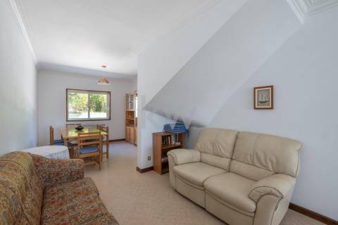 Moradia em Banda T4+1 em Moledo do Minho