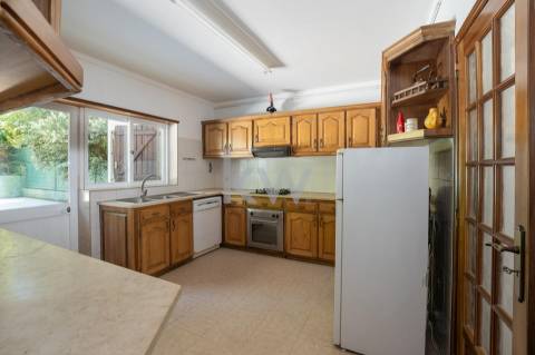 Moradia em Banda T4+1 em Moledo do Minho