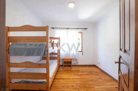 Moradia em Banda T4+1 em Moledo do Minho