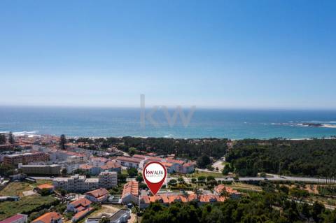 Moradia em Banda T4+1 em Moledo do Minho