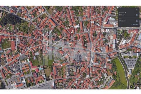 FANTÁSTICO IMÓVEL URBANO PARA CONSTRUÇÃO OU REABILITAÇÃO, NO CENTRO DE OVAR