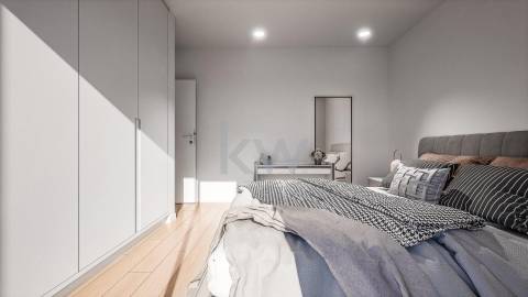 Apartamento em Paranhos, Porto com Obra avançada