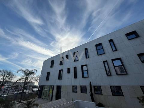  APARTAMENTO T3 de 2 frentes junto ao Rio