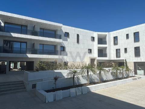  APARTAMENTO T3 de 2 frentes junto ao Rio Lima