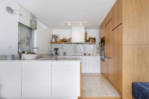 Venda moradia T5 com potencial para 2 Habitações independentes em Cedofeira no Porto