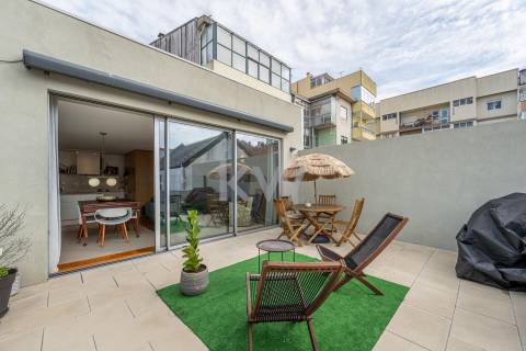 Venda moradia T5 com potencial para 2 Habitações independentes em Cedofeira no Porto