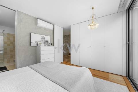 Venda moradia T5 com potencial para 2 Habitações independentes em Cedofeira no Porto