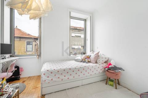 Venda moradia T5 com potencial para 2 Habitações independentes em Cedofeira no Porto