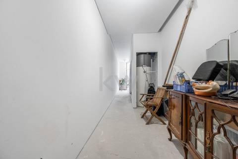 Venda moradia T5 com potencial para 2 Habitações independentes em Cedofeira no Porto