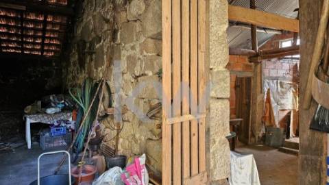 FANTÁSTICA QUINTA – 17 DIVISÕES INTERNAS - SANTIAGO DE BESTEIROS - TONDELA - VISEU