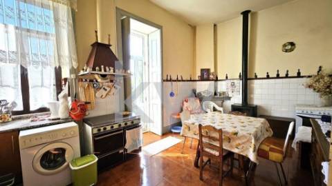 FANTÁSTICA QUINTA – 17 DIVISÕES INTERNAS - SANTIAGO DE BESTEIROS - TONDELA - VISEU