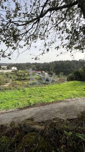 OPORTUNIDADE DE INVESTIMENTO - TERRENO COM 6.650 m2 PARA CONSTRUÇÃO RESIDENCIAL - GONDOMAR ( JOVIM) 