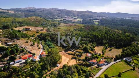 Terreno Rústico em Anjos com ~48800m2 - Vieira do Minho