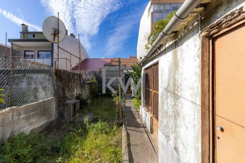 Casa para Reabilitar no Porto – Rua do Lidador 