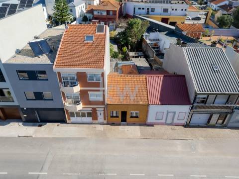 Casa para Reabilitar no Porto – Rua do Lidador 