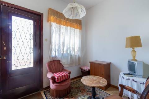 Casa para Reabilitar no Porto – Rua do Lidador 