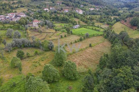 Alpendre, Palheiro, Moinho e Terreno de Cultivo em Asnela  - Cabeceiras de Basto