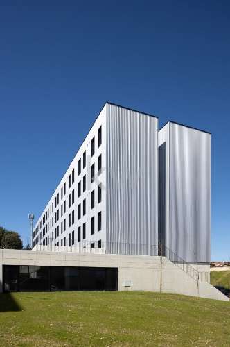 Vende T0 com Terraço em Paranhos| Asprela