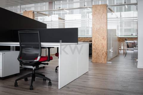 Loja em Matosinhos Sul amplas áreas - 329m²