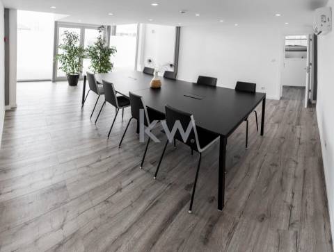 Loja em Matosinhos Sul amplas áreas - 329m²