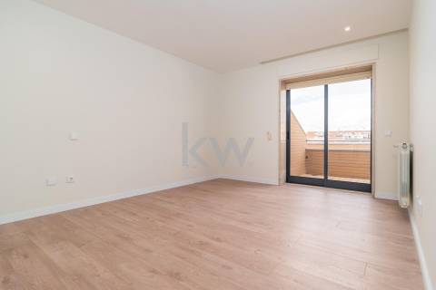 Apartamento T3 Duplex Renovado em Canidelo  Vila Nova de Gaia