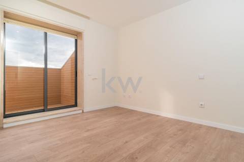 Apartamento T3 Duplex Renovado em Canidelo  Vila Nova de Gaia