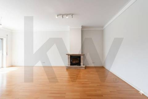 FANTASTICO APARTAMENTO T4+1 NO CENTRO DO PORTO