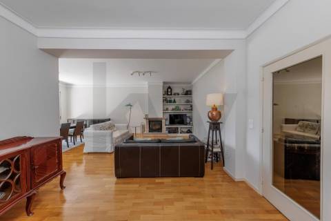 FANTASTICO APARTAMENTO T4+1 NO CENTRO DO PORTO