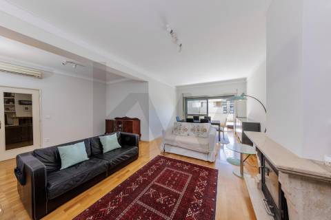 FANTASTICO APARTAMENTO T4+1 NO CENTRO DO PORTO