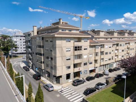 FANTASTICO APARTAMENTO T4+1 NO CENTRO DO PORTO