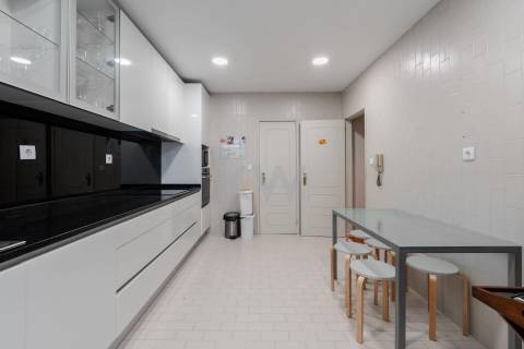 FANTASTICO APARTAMENTO T4+1 NO CENTRO DO PORTO