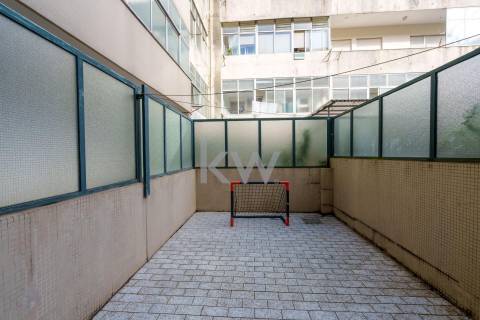 FANTASTICO APARTAMENTO T4+1 NO CENTRO DO PORTO