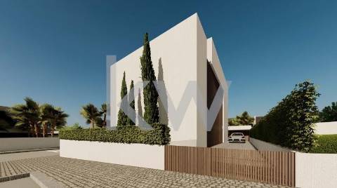 Terreno para construção de moradia, em projeto, com vistas deslumbrantes para as salinas de quelfes