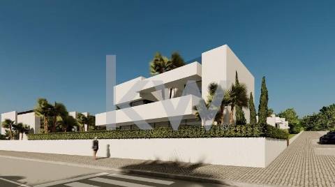 Terreno para construção de moradia, em projeto, com vistas deslumbrantes para as salinas de quelfes