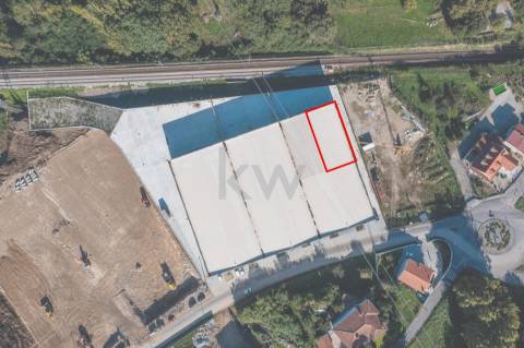 Armazém para Arrendamento - Rio de Galinhas, Marco de Canaveses