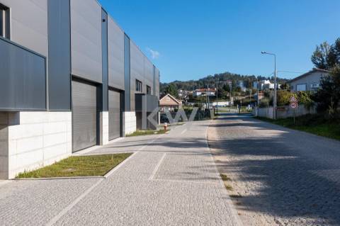 Armazém para Arrendamento - Rio de Galinhas, Marco de Canaveses