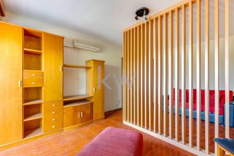 Apartamento T1 de 73m² - Avenida Fernão Magalhães, Paranhos (Areosa), Polo universitário S.João.