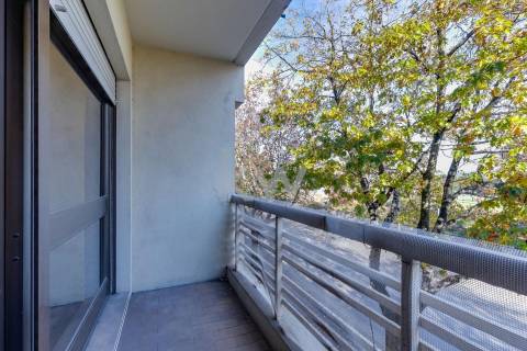 Apartamento T1 de 73m² - Avenida Fernão Magalhães, Paranhos (Areosa), Polo universitário S.João.