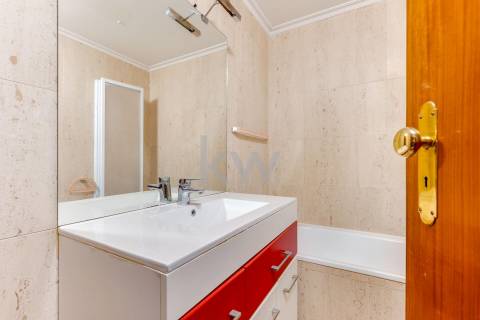 Apartamento T1 de 73m² - Avenida Fernão Magalhães, Paranhos (Areosa), Polo universitário S.João.