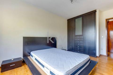 Apartamento T1 de 73m² - Avenida Fernão Magalhães, Paranhos (Areosa), Polo universitário S.João.