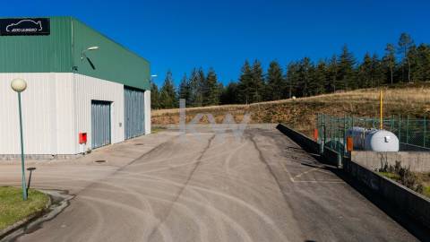 Estação de Serviço, Loja, Pavilhão e Rampa de Lavagem em Salto - Montalegre