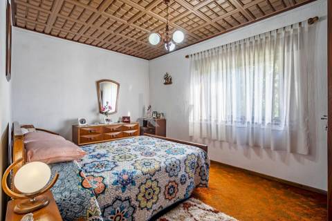 Moradia T4 Isolada Sobreira - Paredes para 1 ou 2 Familias com terreno com 980m2