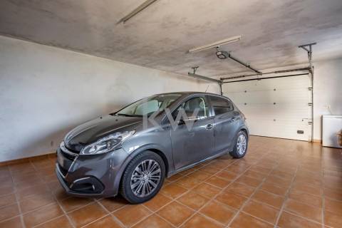 Moradia T4 Isolada Sobreira - Paredes para 1 ou 2 Familias com terreno com 980m2