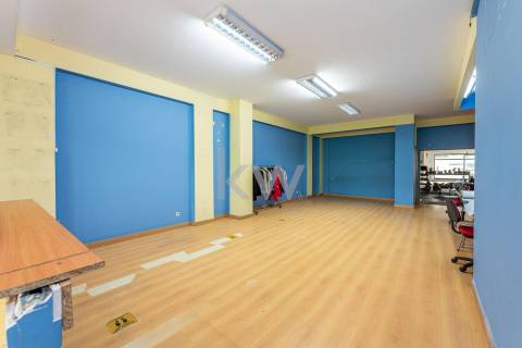 Loja 500m2 em Senhora da Hora / Junto a estação de Metro Sra da Hora