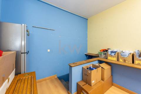 Loja 500m2 em Senhora da Hora / Junto a estação de Metro Sra da Hora