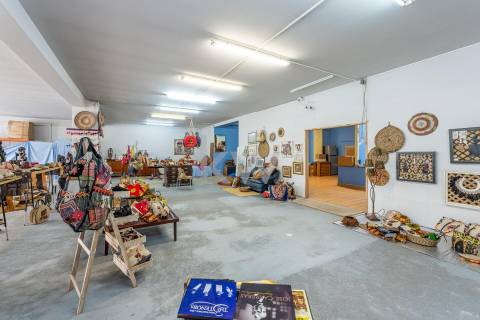 Loja 500m2 em Senhora da Hora / Junto a estação de Metro Sra da Hora