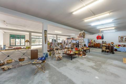 Loja 500m2 em Senhora da Hora / Junto a estação de Metro Sra da Hora