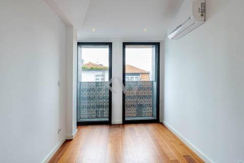 T2 Exclusivo na Rua do Almada, Porto - Novo