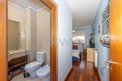 Espaçoso Apartamento T4 com 205m2 de ABC - Zona Privilegiada da Maia, Porto