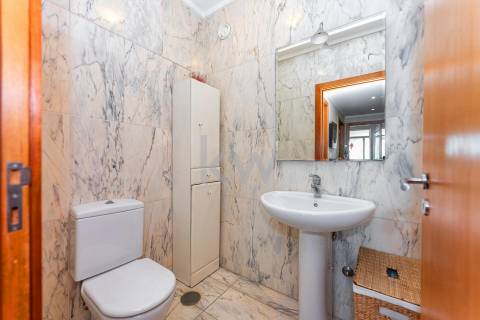 Espaçoso Apartamento T4 com 205m2 de ABC - Zona Privilegiada da Maia, Porto